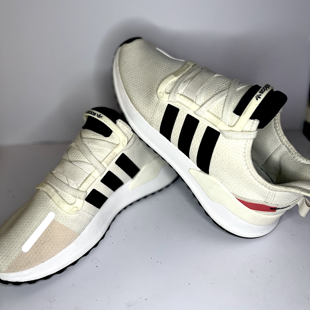 Adidas U path Running sneakers  Mens 7.5/womens 9